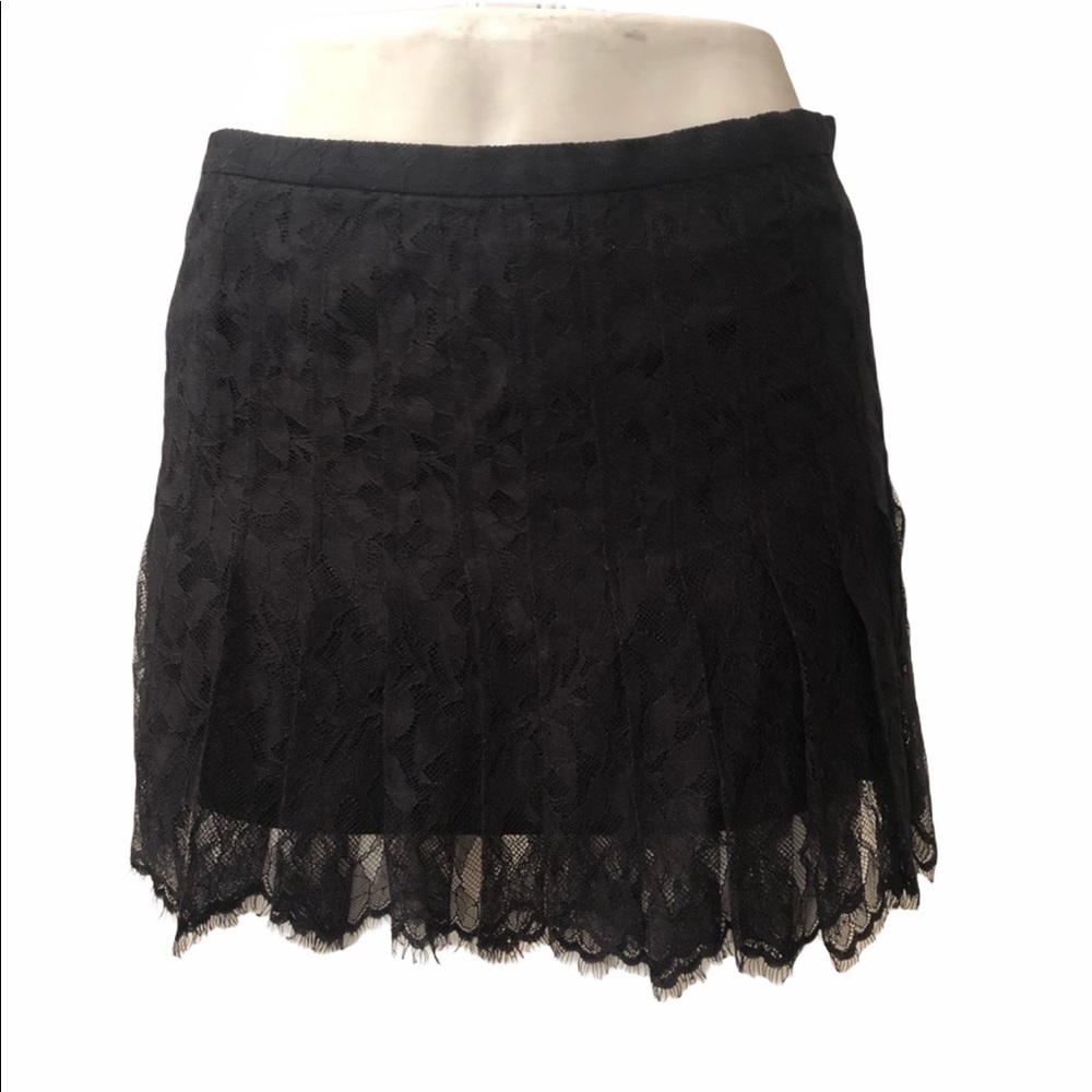BCBGMaxAzria Pleated Lace Mini Skirt Size 4